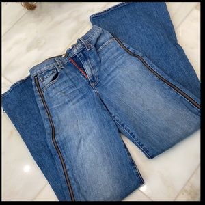 Alice & Olivia bell button with zipper size 24